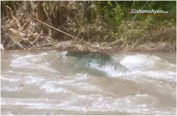 «BMW»-ն հայտնվել է Դեբեդ գետում. 1 հոգի փրկվել է, մյուսին փրկարարները որոնում են